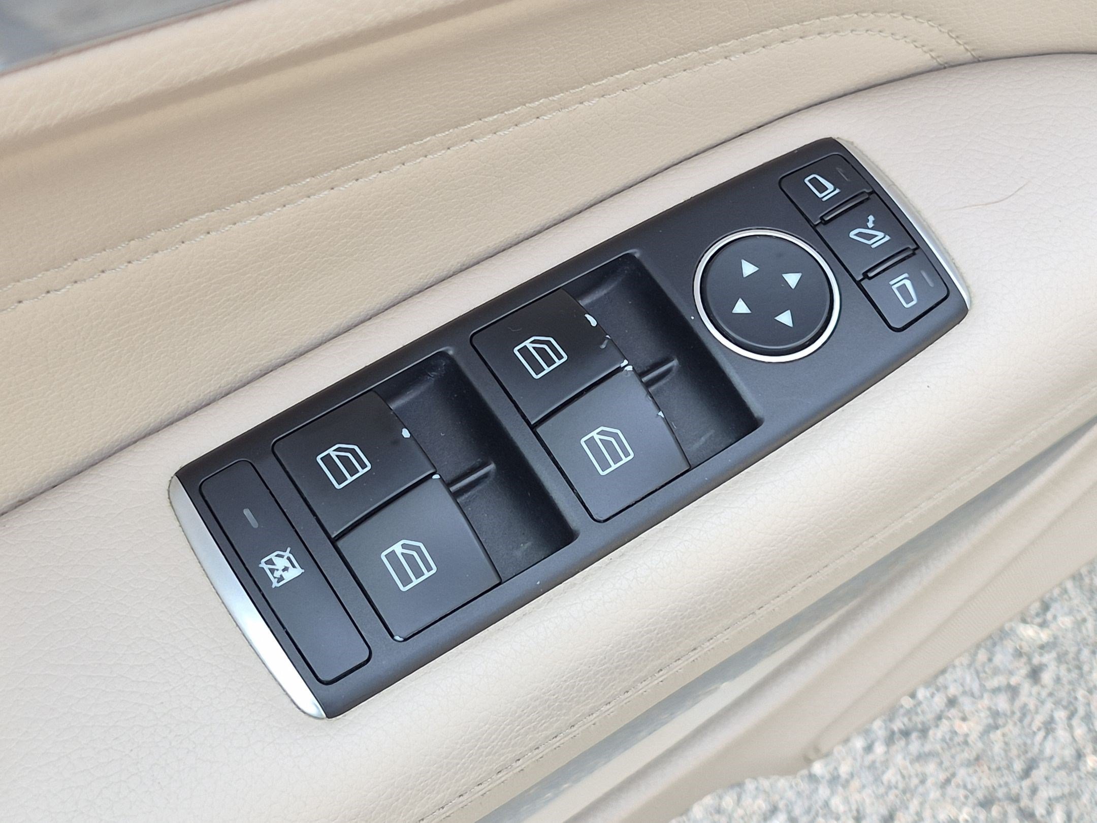 Certified 2015 Mercedes-Benz E 400 Cabriolet image 15