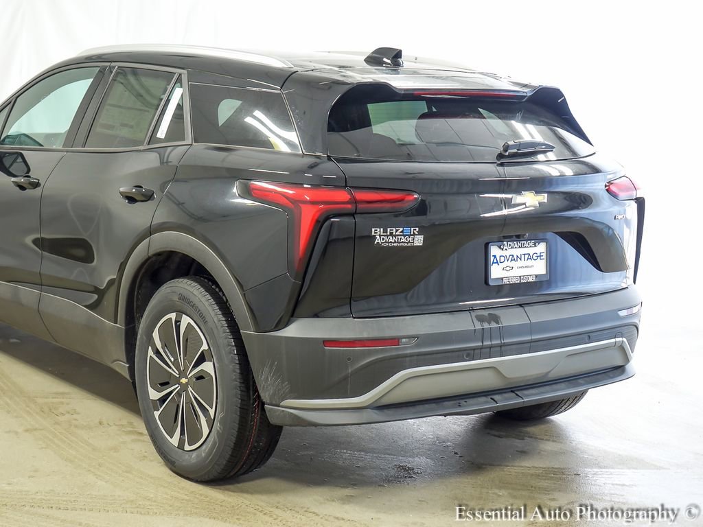 New 2026 Chevrolet Blazer EV LT image 7