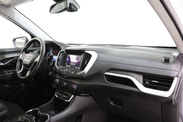 Used 2024 GMC Terrain SLE w/ Driver Convenience Package AWD/4WD image 17