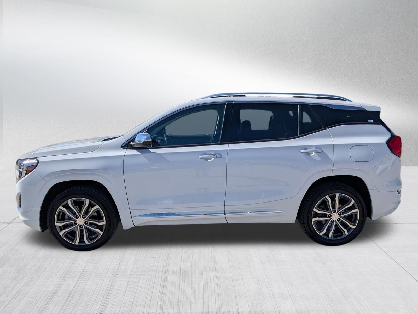 Used 2018 GMC Terrain Denali w/ Comfort Package image 2