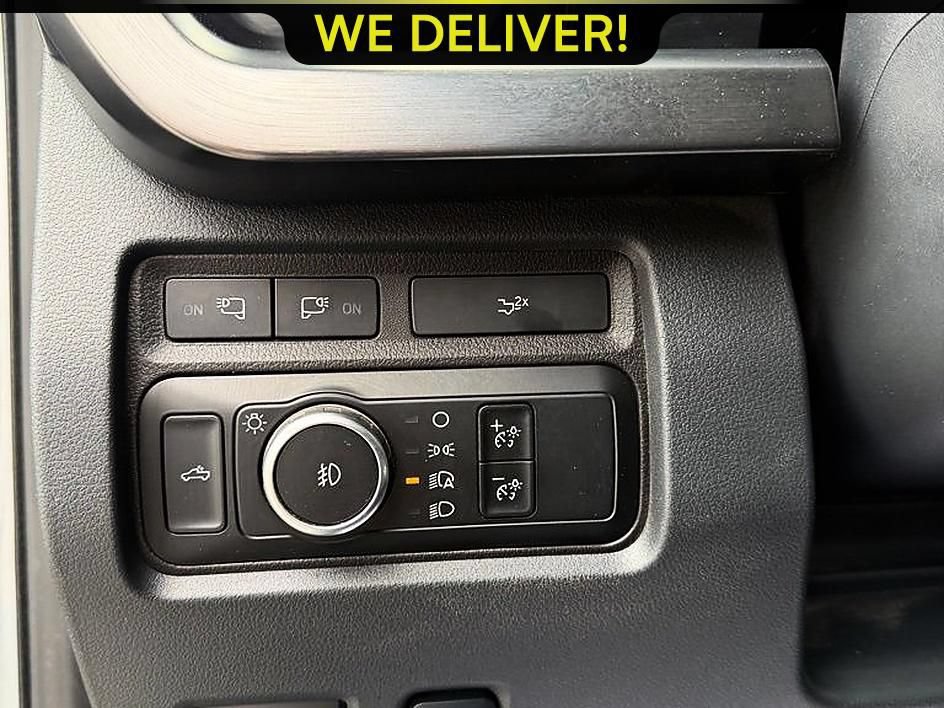 Used 2024 Ford F350 Lariat w/ Lariat Ultimate Package AWD/4WD image 11