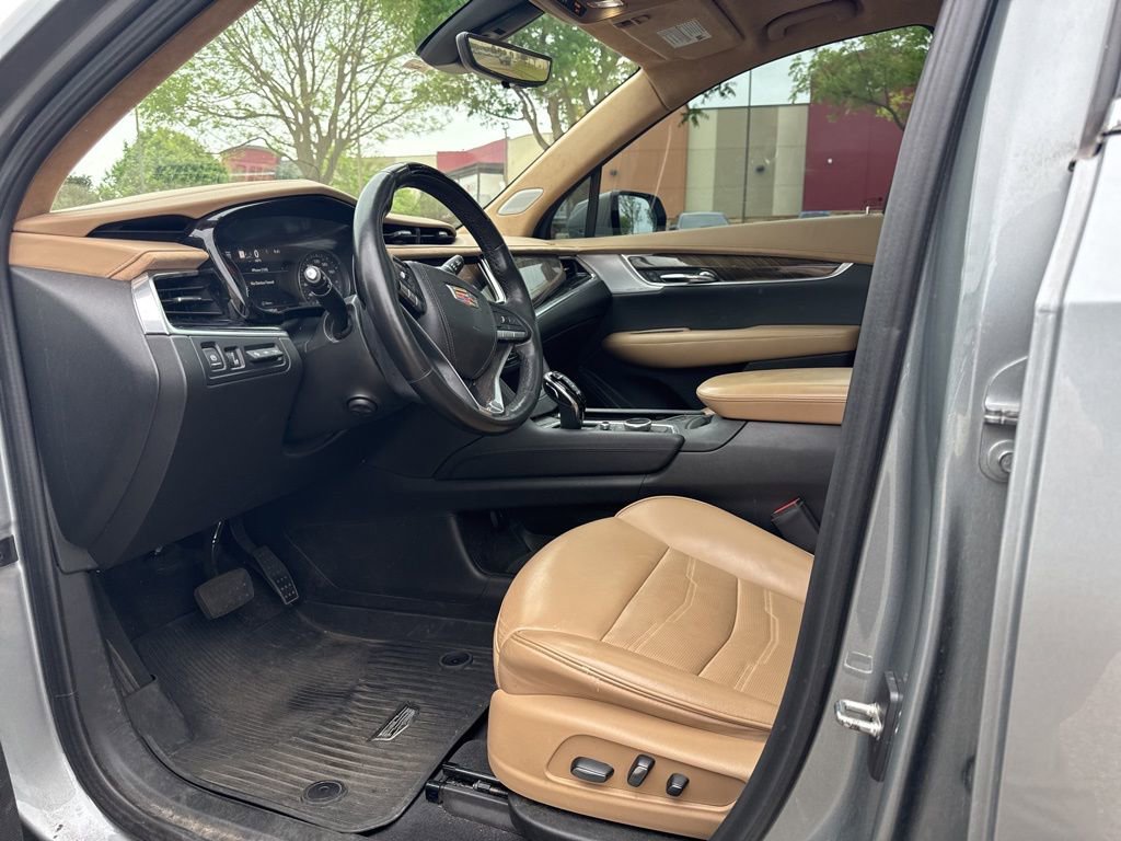 Used 2023 Cadillac XT6 Premium Luxury w/ Platinum Package image 10