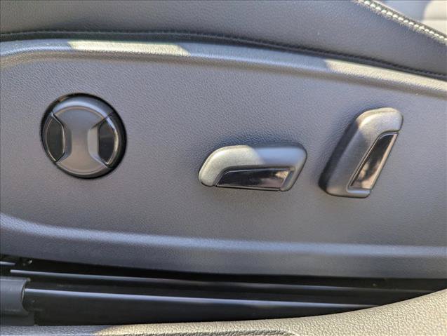 New 2026 Volkswagen Jetta SE FWD image 11