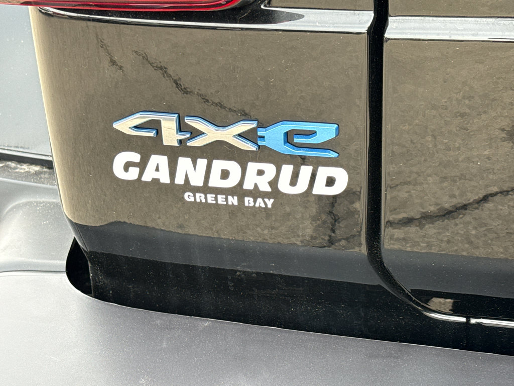 Used 2021 Jeep Wrangler Unlimited Sahara w/ Cold Weather Group image 8