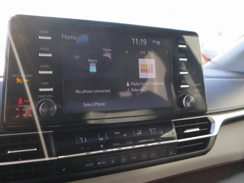 Used 2024 Toyota Sienna XLE image 22