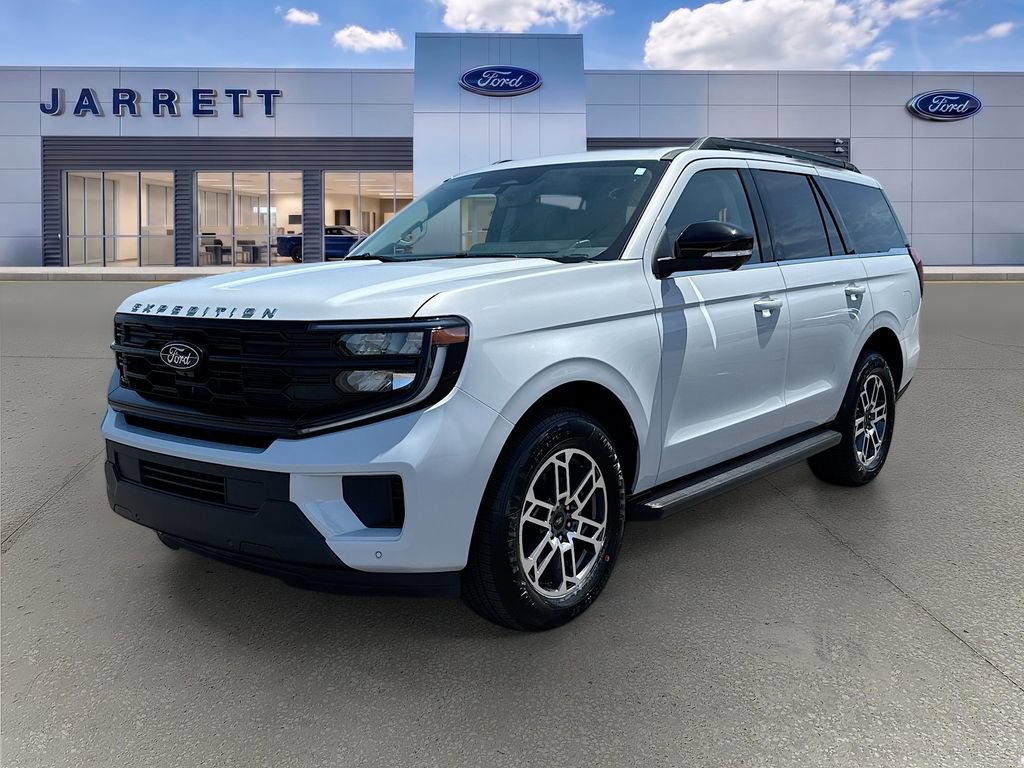 New 2026 Ford Expedition Active RWD image 3