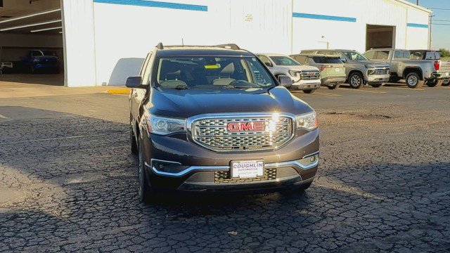 Certified 2018 GMC Acadia Denali w/ Technology Package image 3