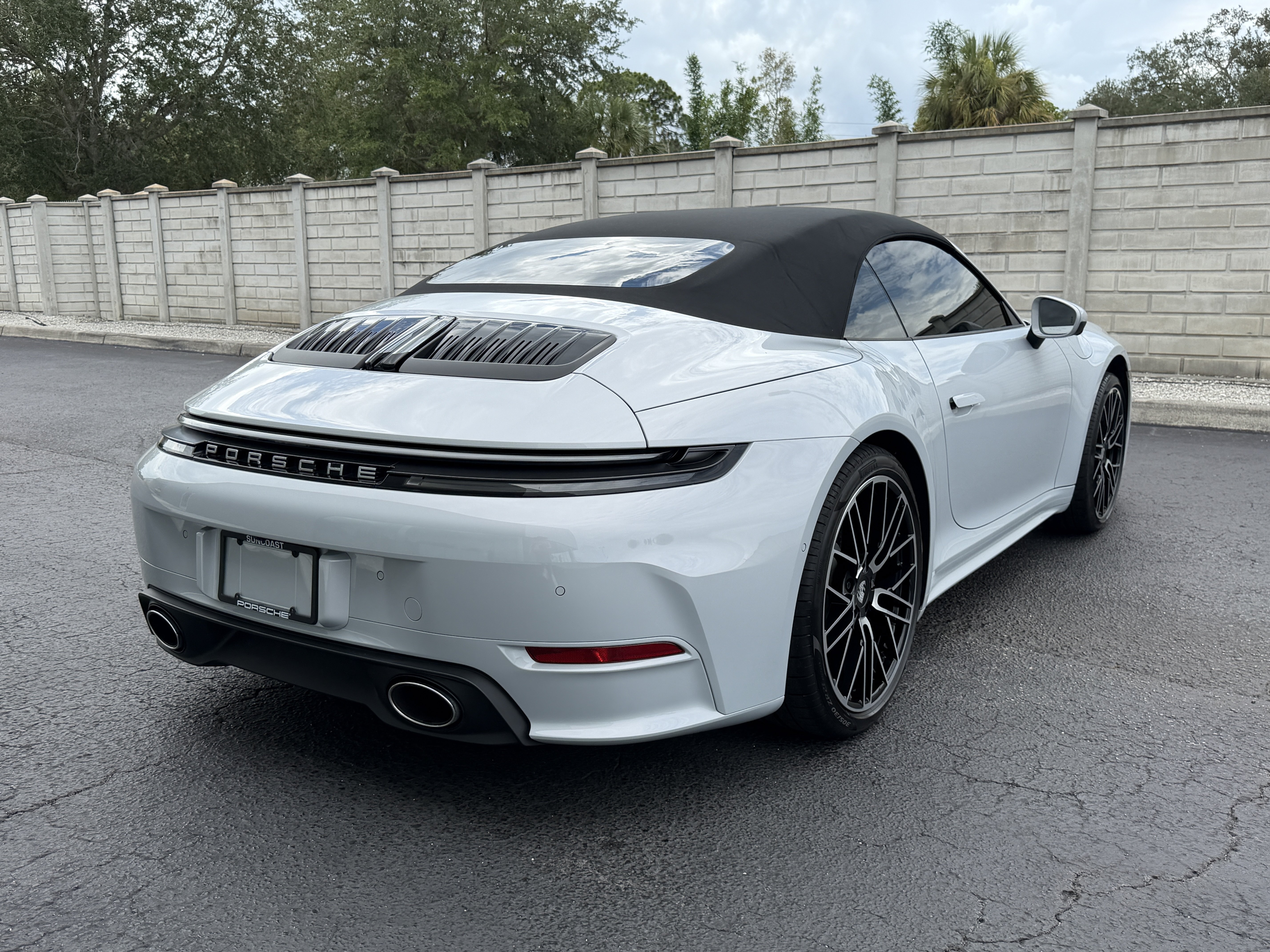 Used 2026 Porsche 911 Carrera RWD image 6
