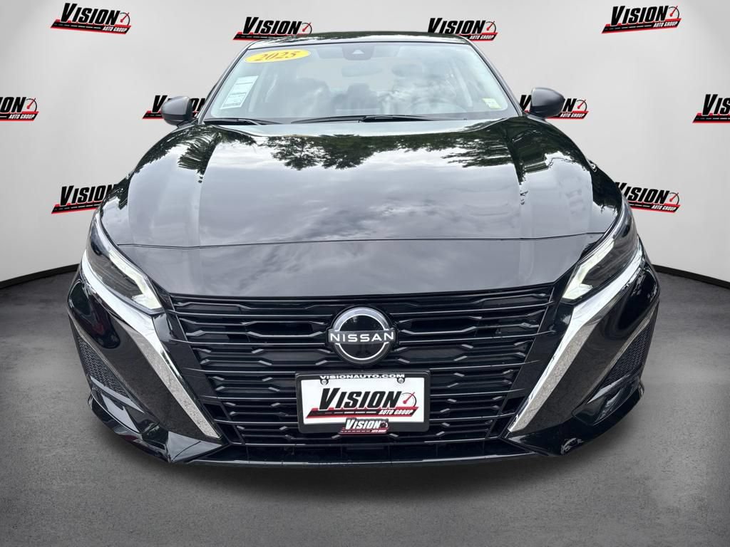 Certified 2025 Nissan Altima 2.5 S FWD image 2