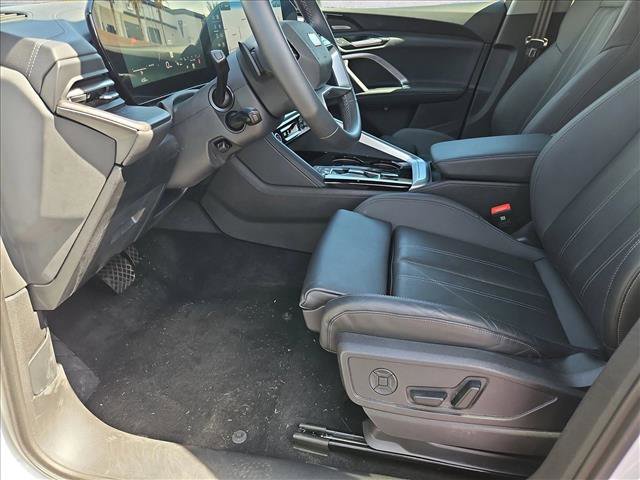 Certified 2025 Audi Q5 Premium Plus w/ Premium Plus AWD/4WD image 16