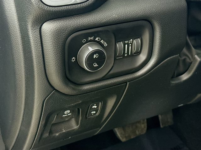 Used 2026 RAM 1500 Laramie AWD/4WD image 9