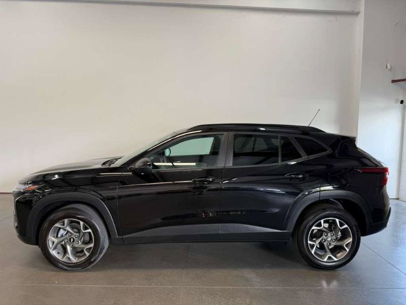 Used 2025 Chevrolet Trax LT w/ LT Convenience Package FWD image 5