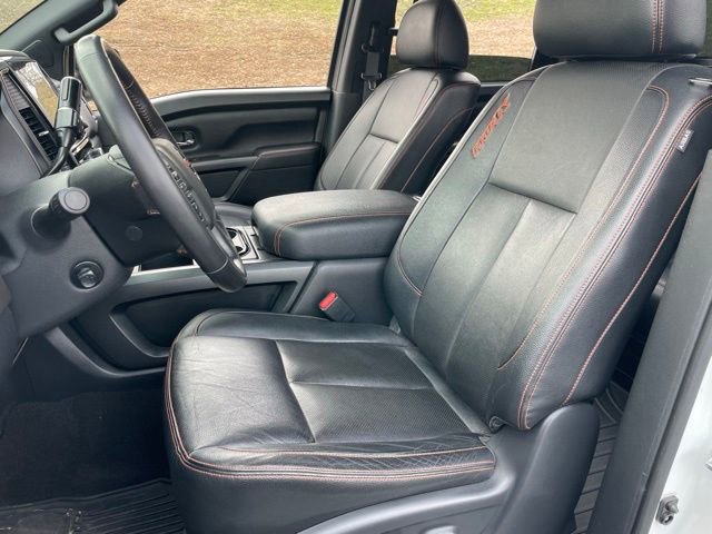Used 2020 Nissan Titan PRO-4X w/ Pro-4x Convenience Package image 6