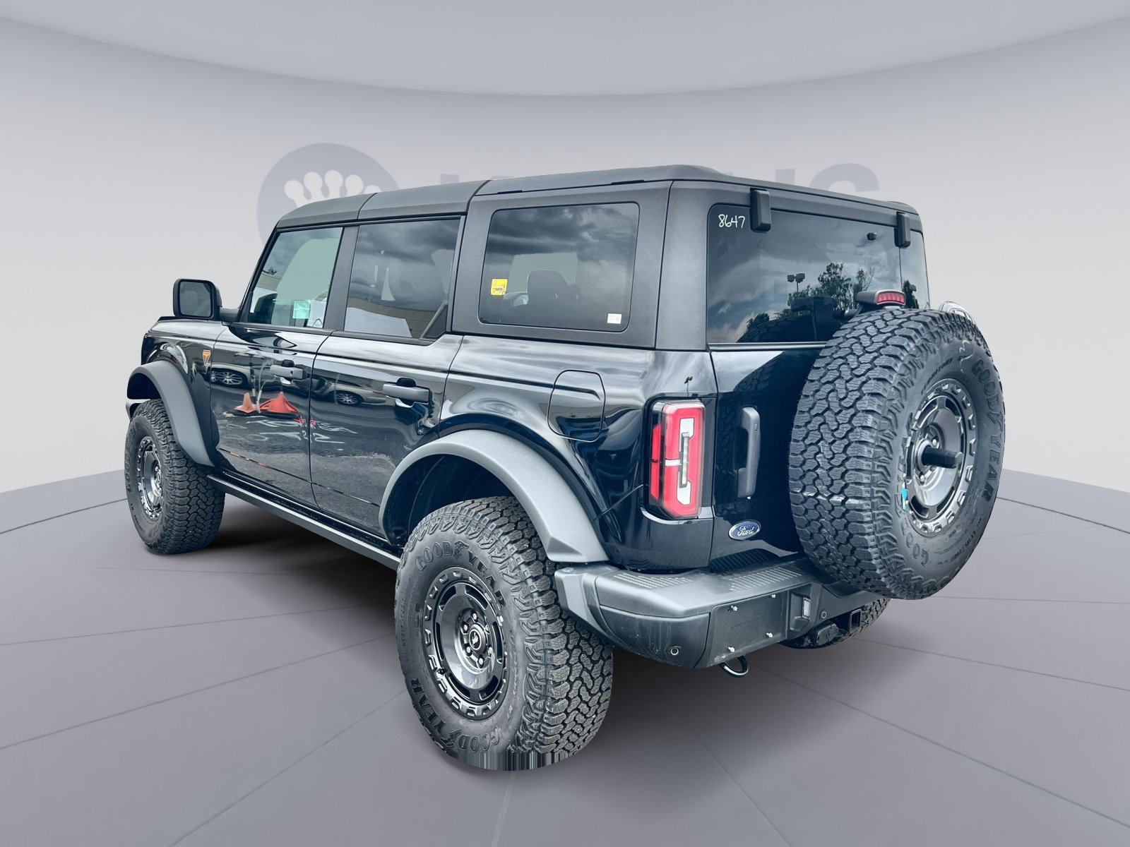 New 2025 Ford Bronco Badlands w/ Sasquatch Package AWD/4WD image 14