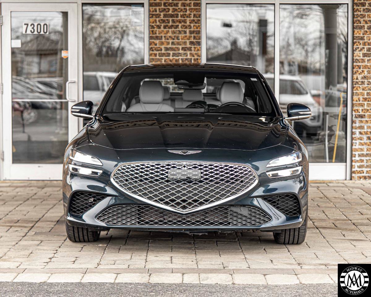 Used 2025 Genesis G70 2.5T RWD image 26