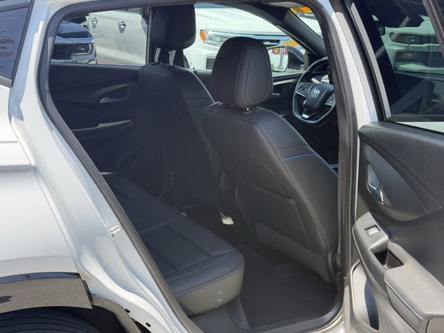 Used 2025 Buick Envista Sport Touring w/ Convenience I Package FWD image 29