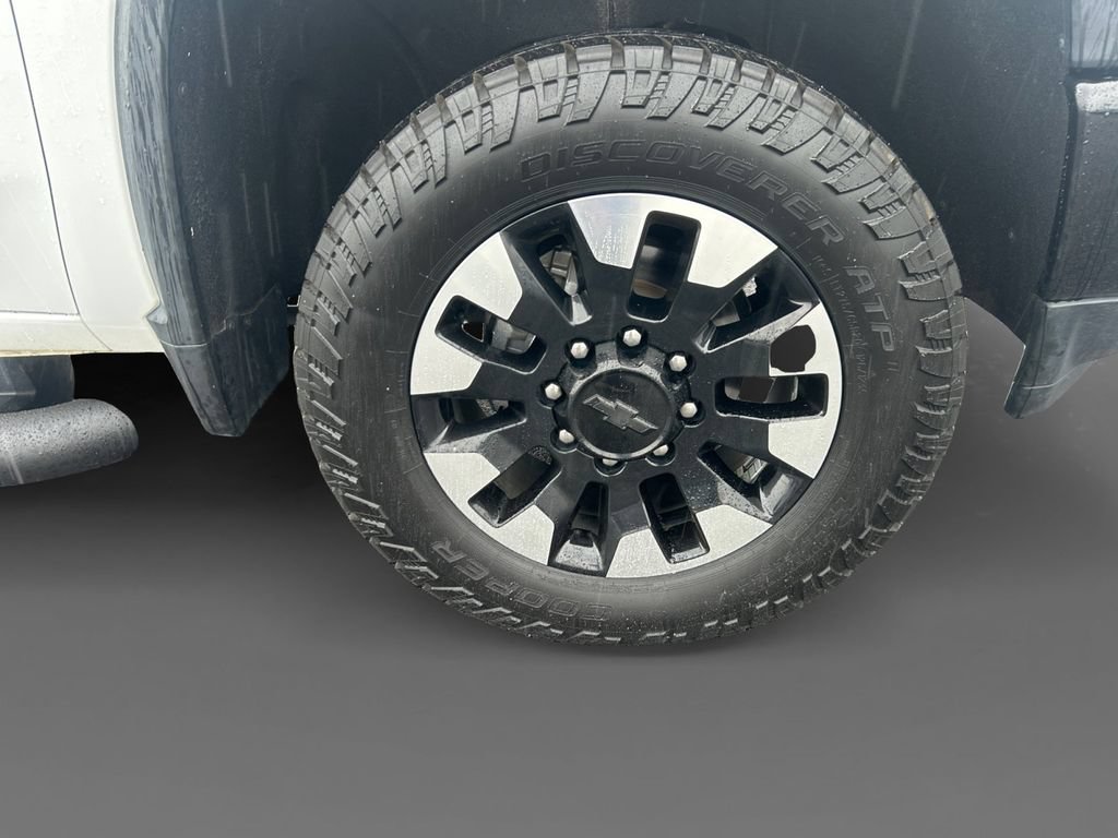 Used 2020 Chevrolet Silverado 2500 Custom w/ Custom Value Package AWD/4WD image 16