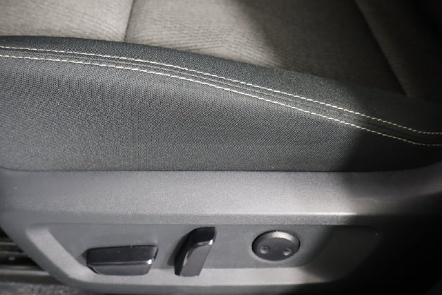 Used 2025 Nissan Rogue SV FWD image 20