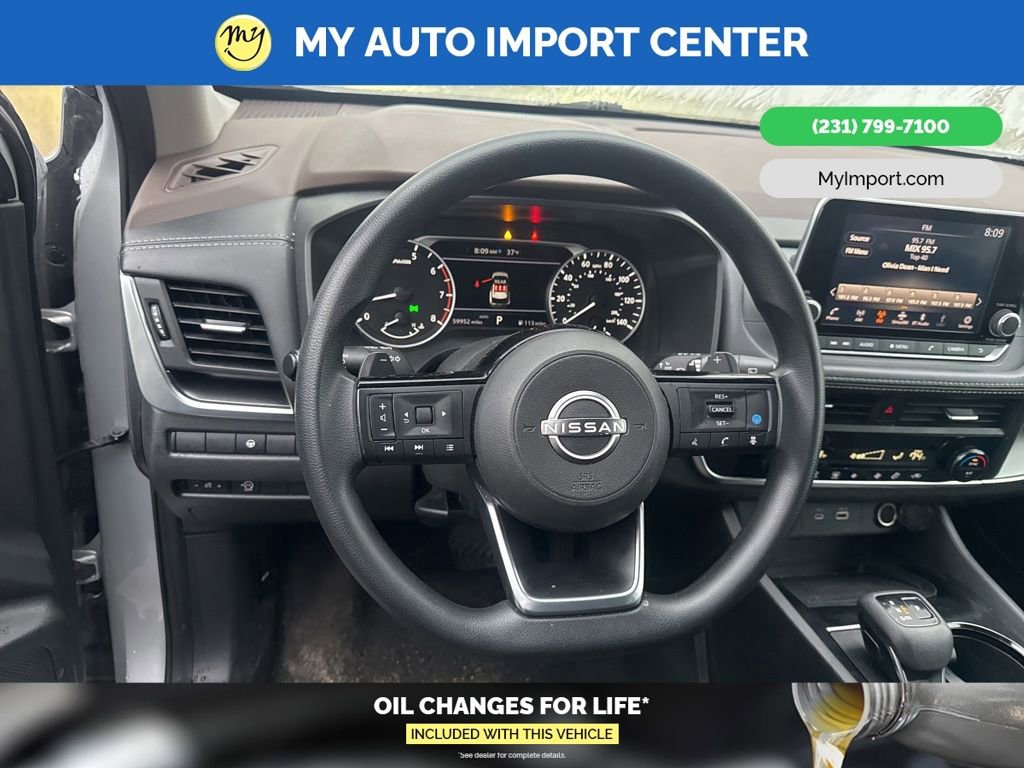Used 2023 Nissan Rogue SV image 9