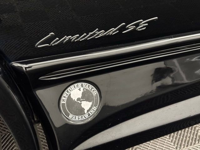 Used 2021 Chevrolet Express 2500 image 55