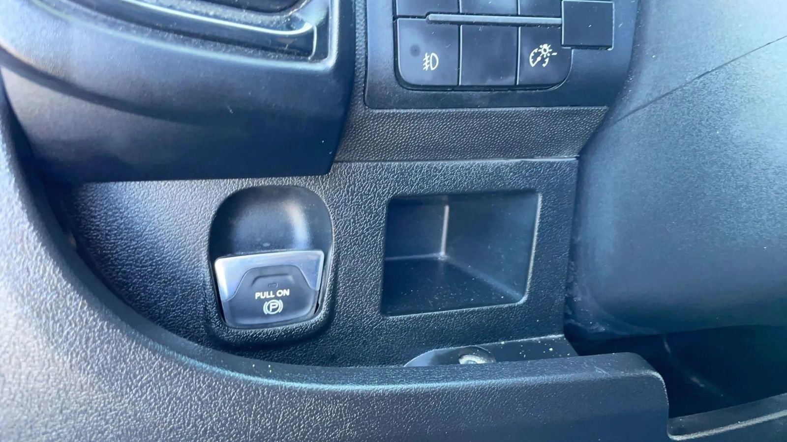Used 2023 RAM ProMaster 2500 w/ Convenience Group FWD image 19