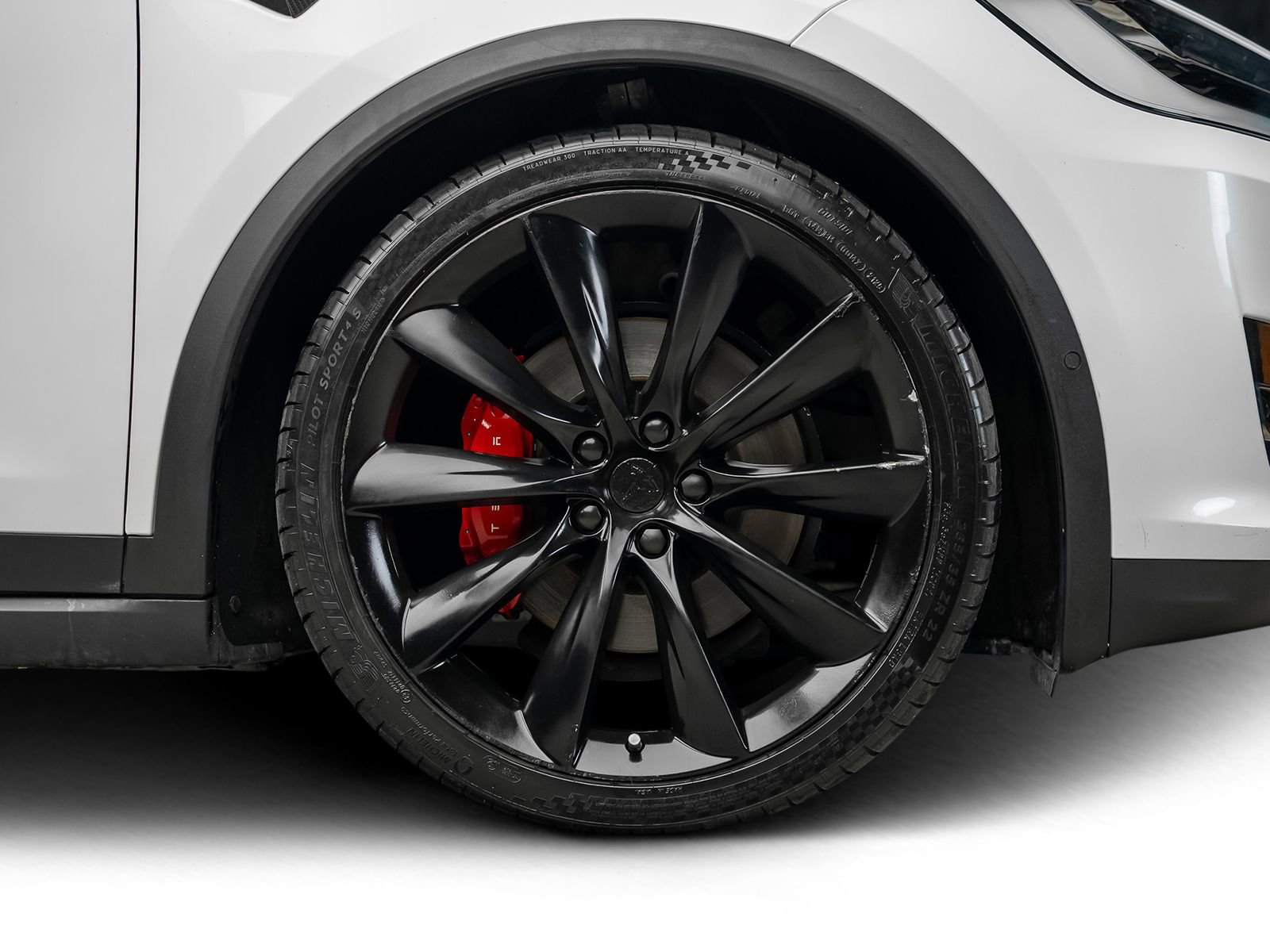 Used 2020 Tesla Model X Performance AWD/4WD image 29
