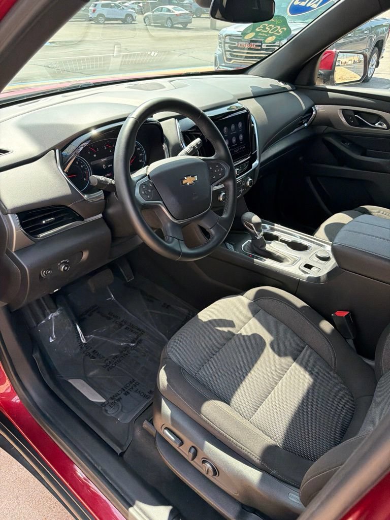 Certified 2023 Chevrolet Traverse LT w/ LPO, Floor Liner Package AWD/4WD image 11