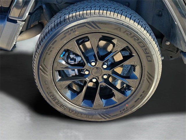 Used 2022 Jeep Wrangler Unlimited Sahara image 5