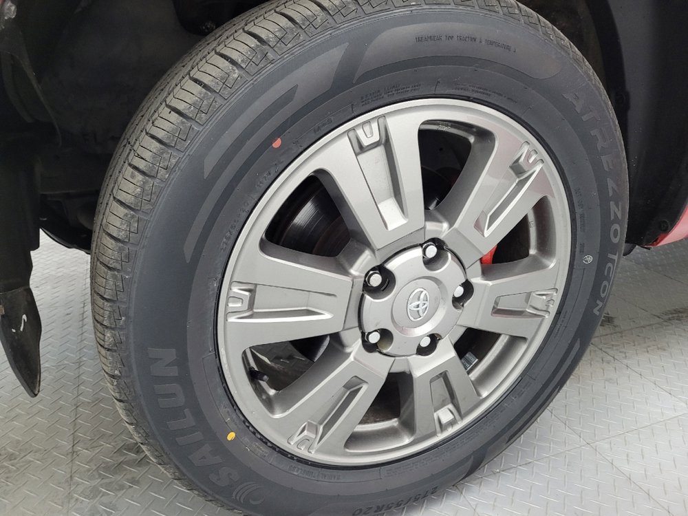 Used 2014 Toyota Tundra 1794 Edition image 31