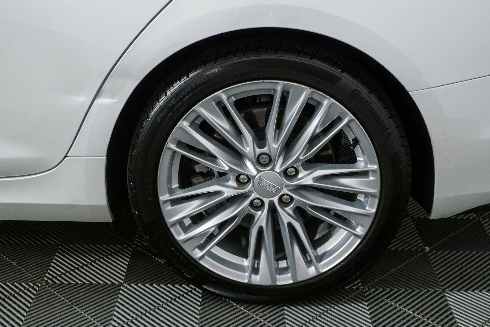 Used 2021 Cadillac CT4 Premium Luxury RWD image 37