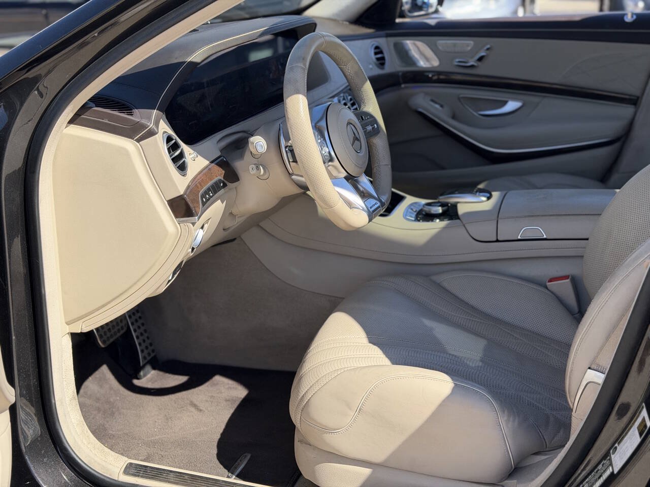 Used 2018 Mercedes-Benz S 63 AMG S 4MATIC Sedan image 27