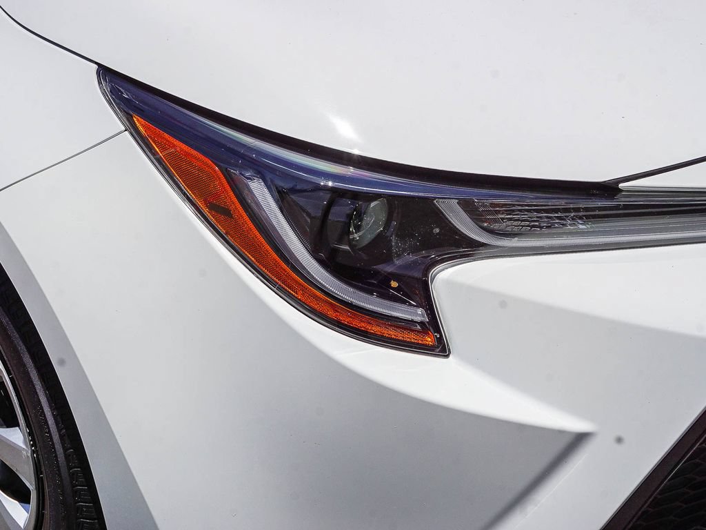 Used 2021 Toyota Corolla LE w/ Carpet Mat Package (TMS) FWD image 10