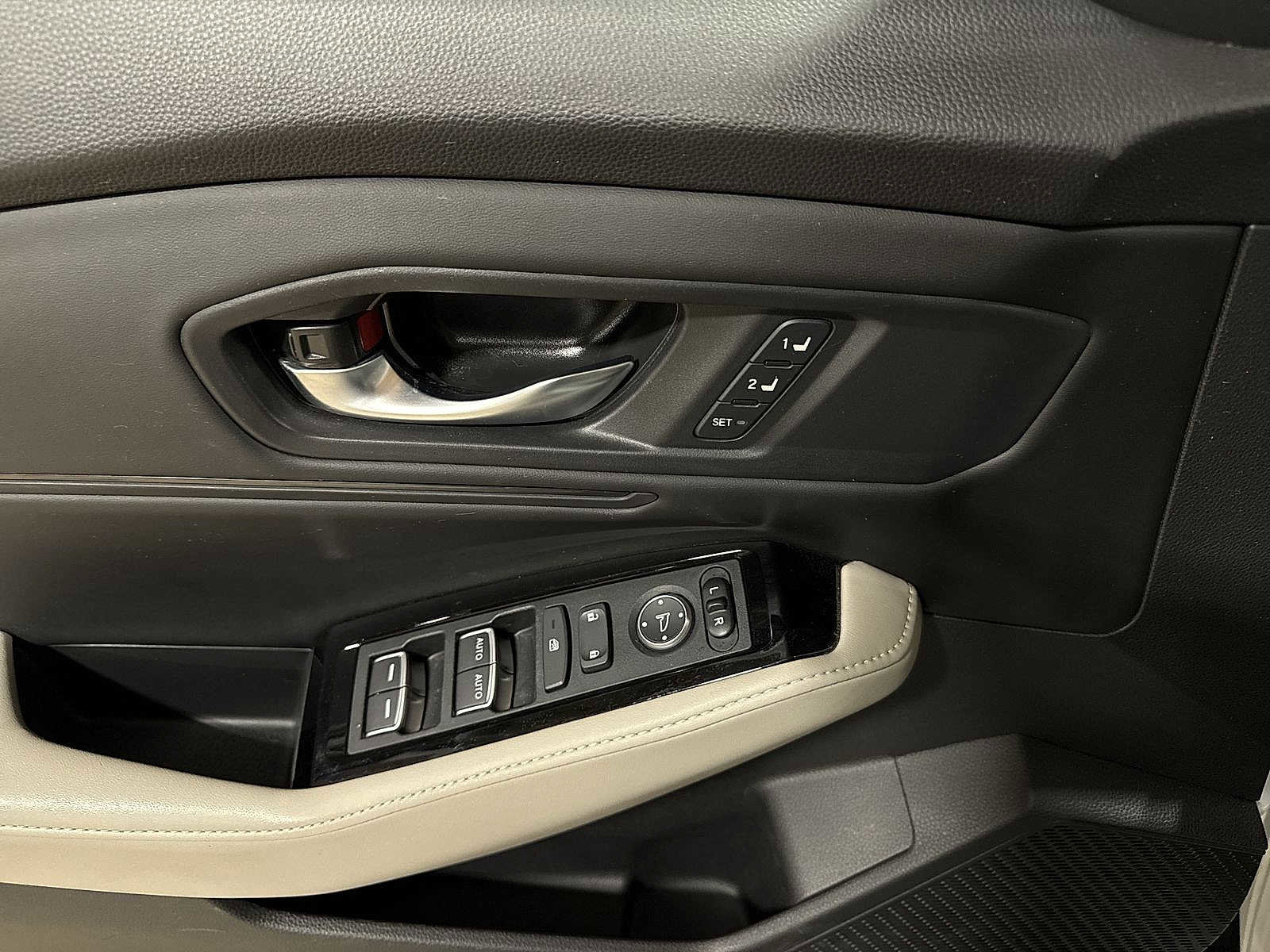 Used 2023 Honda Accord Touring image 22