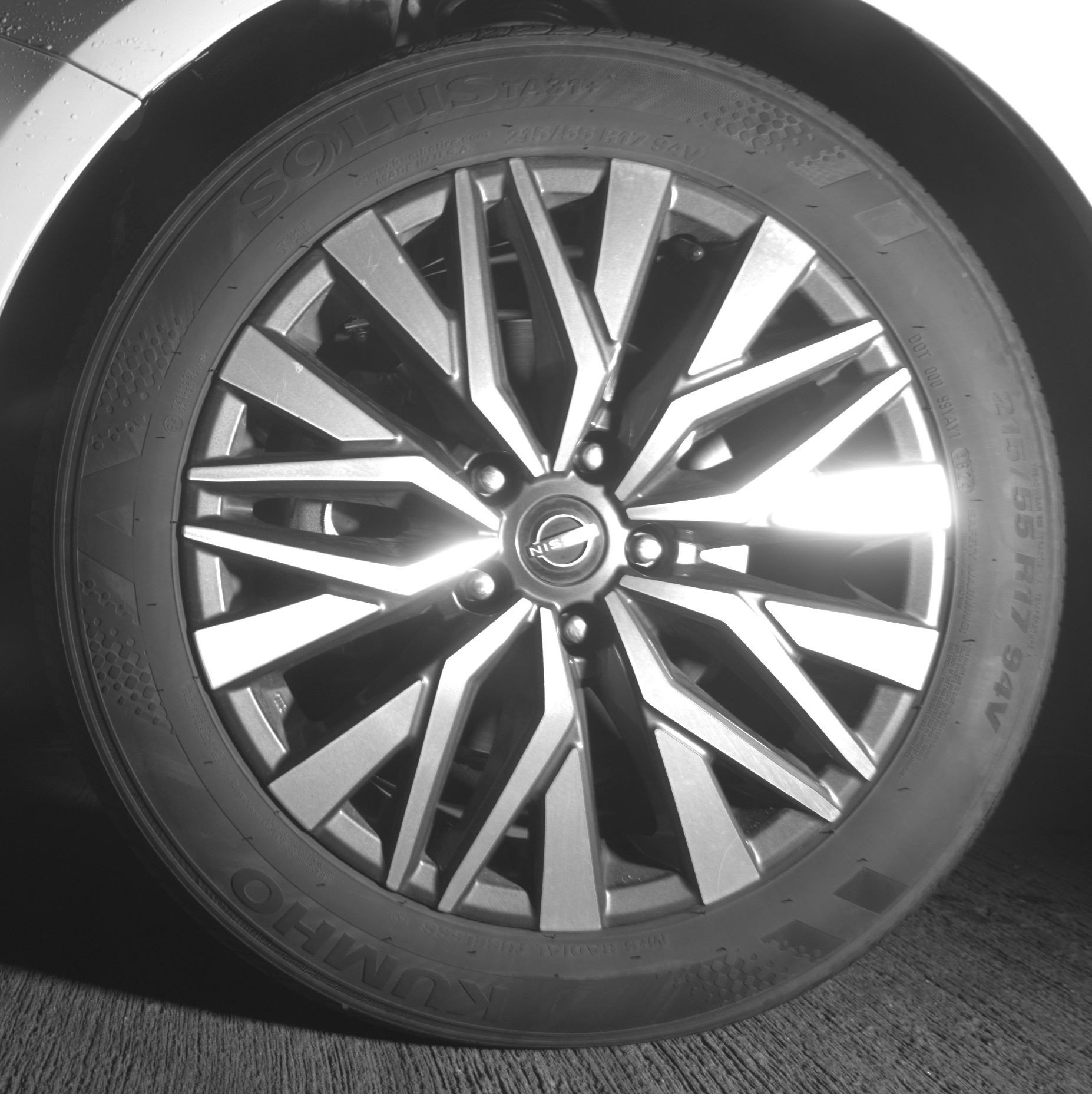 Used 2025 Nissan Altima 2.5 SV FWD image 12