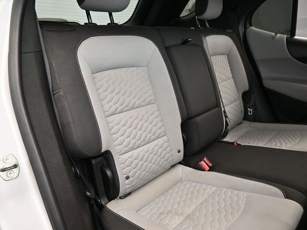 Used 2020 Chevrolet Equinox LS image 34