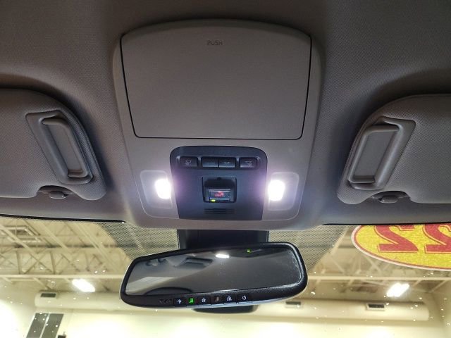 Used 2022 Toyota Camry XLE w/ Cold Weather Package FWD image 19
