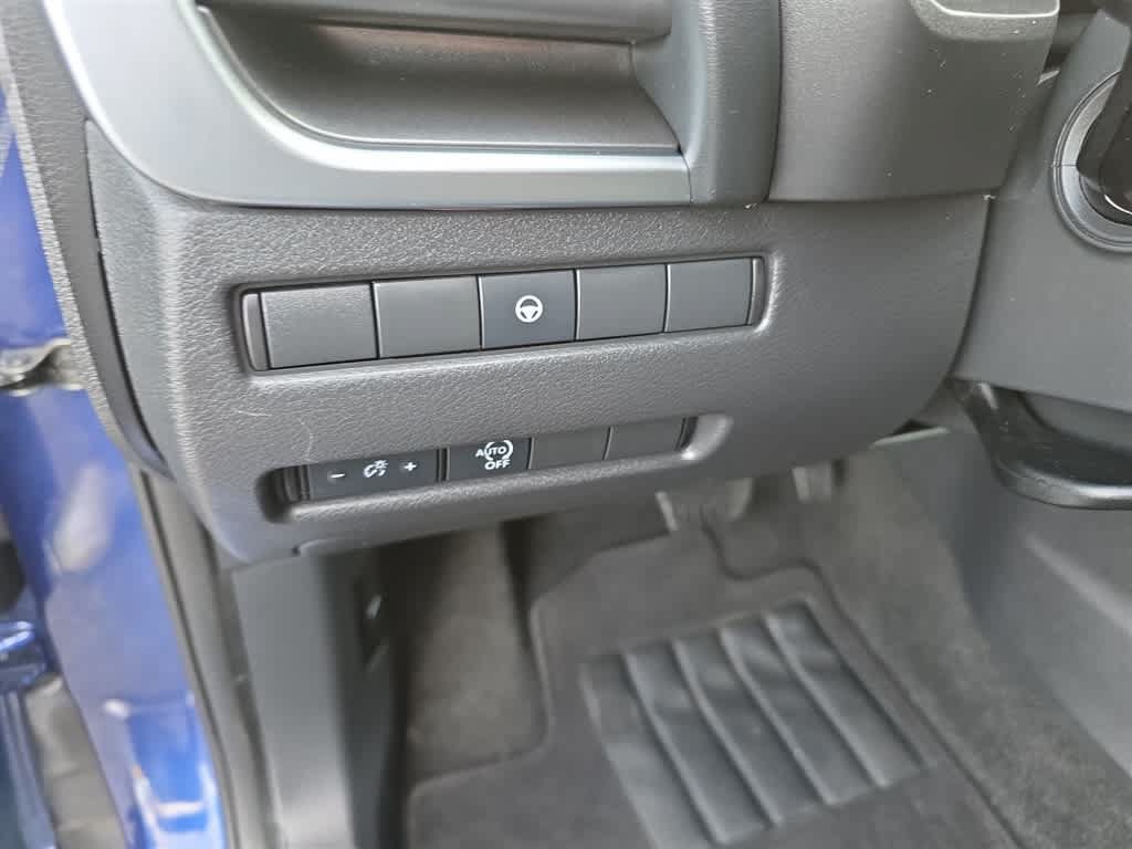 Used 2023 Nissan Rogue SV AWD/4WD image 13