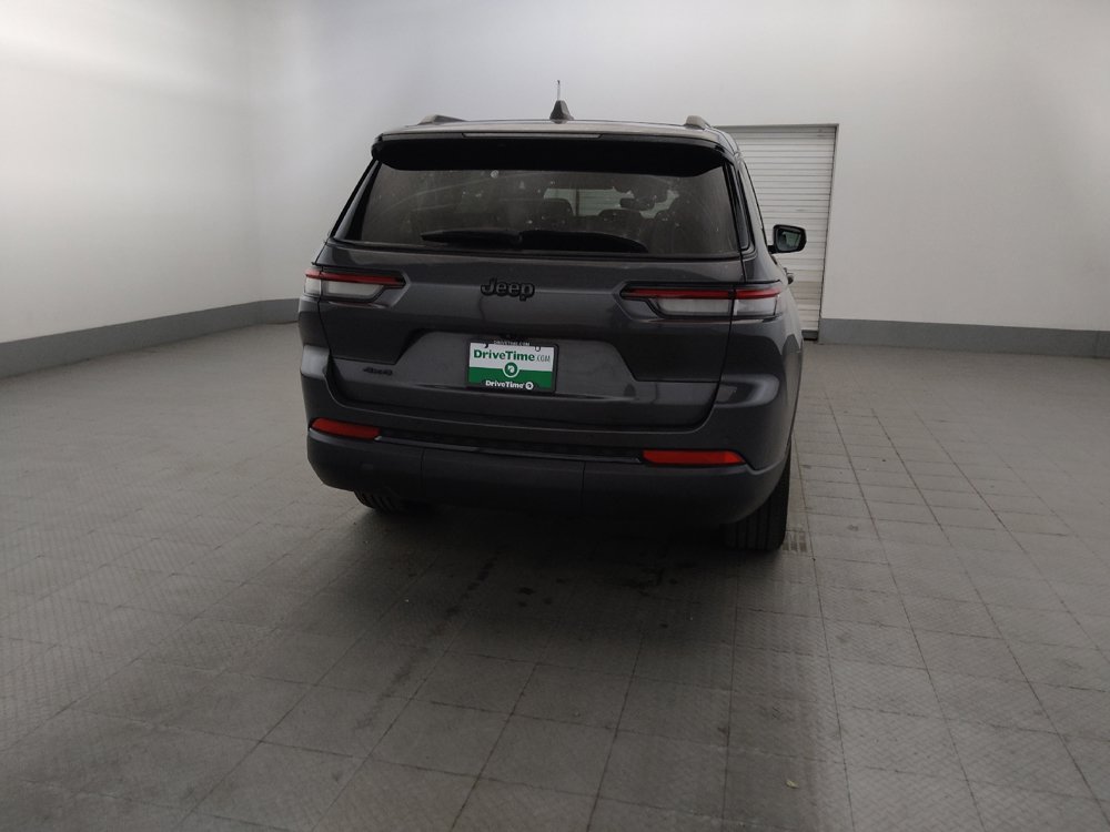 Used 2023 Jeep Grand Cherokee L Laredo AWD/4WD image 7
