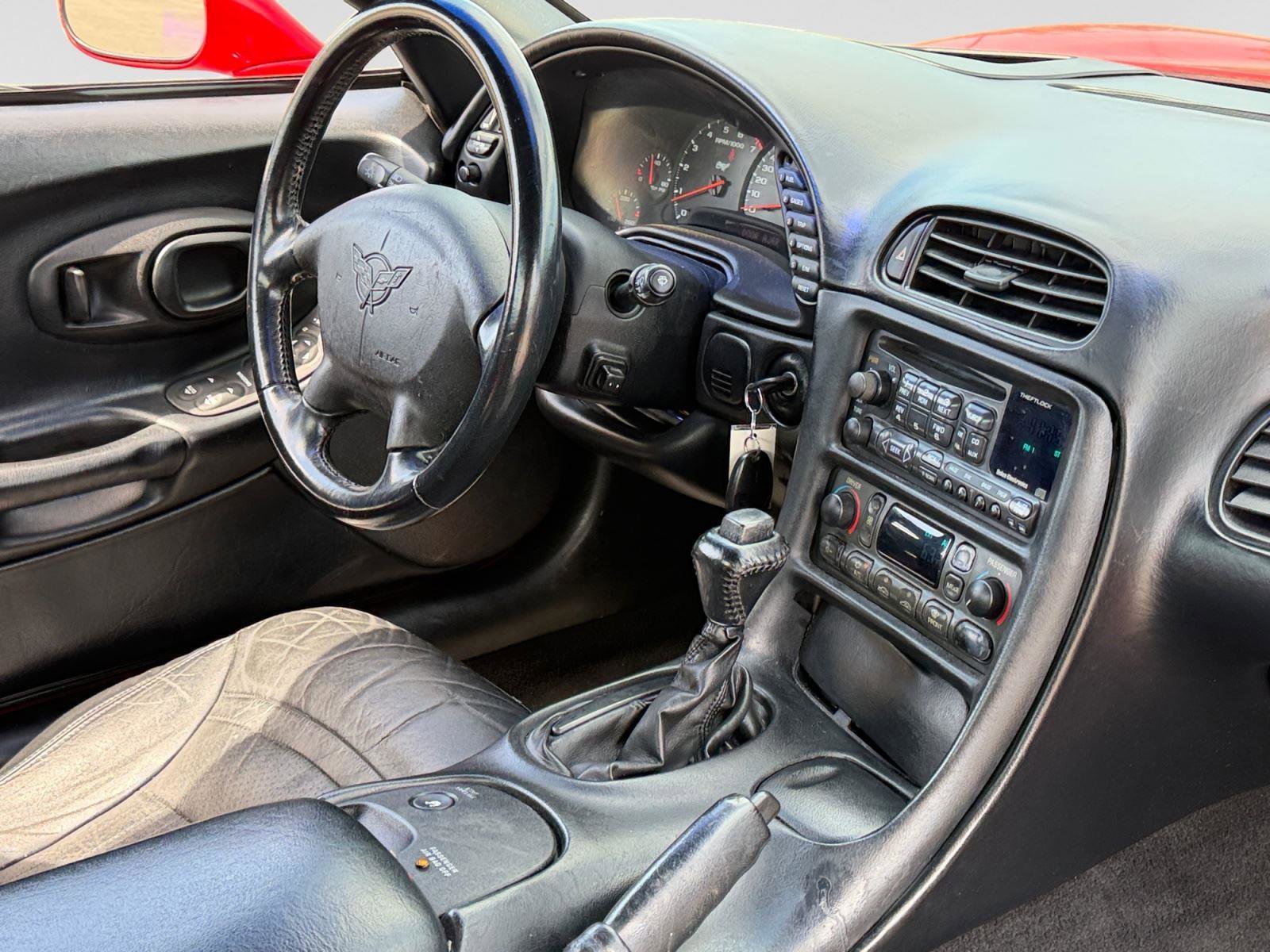 Used 2003 Chevrolet Corvette Convertible w/ Preferred Equipment Group1 RWD image 52