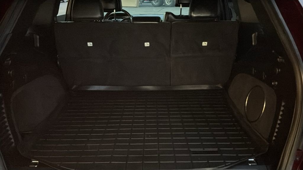 Used 2018 Jeep Grand Cherokee High Altitude image 32