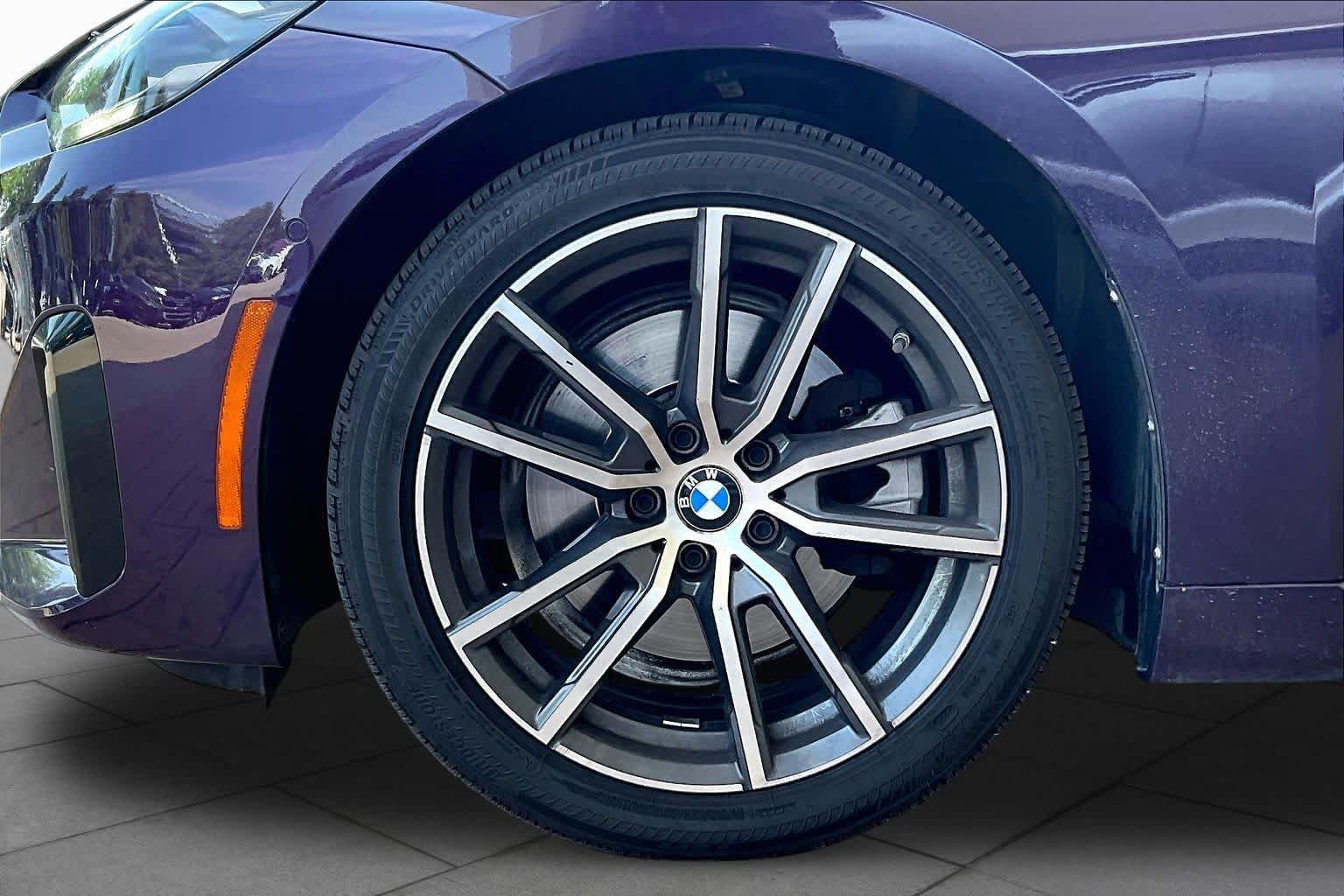 Used 2024 BMW 230i Coupe w/ Convenience Package RWD image 10