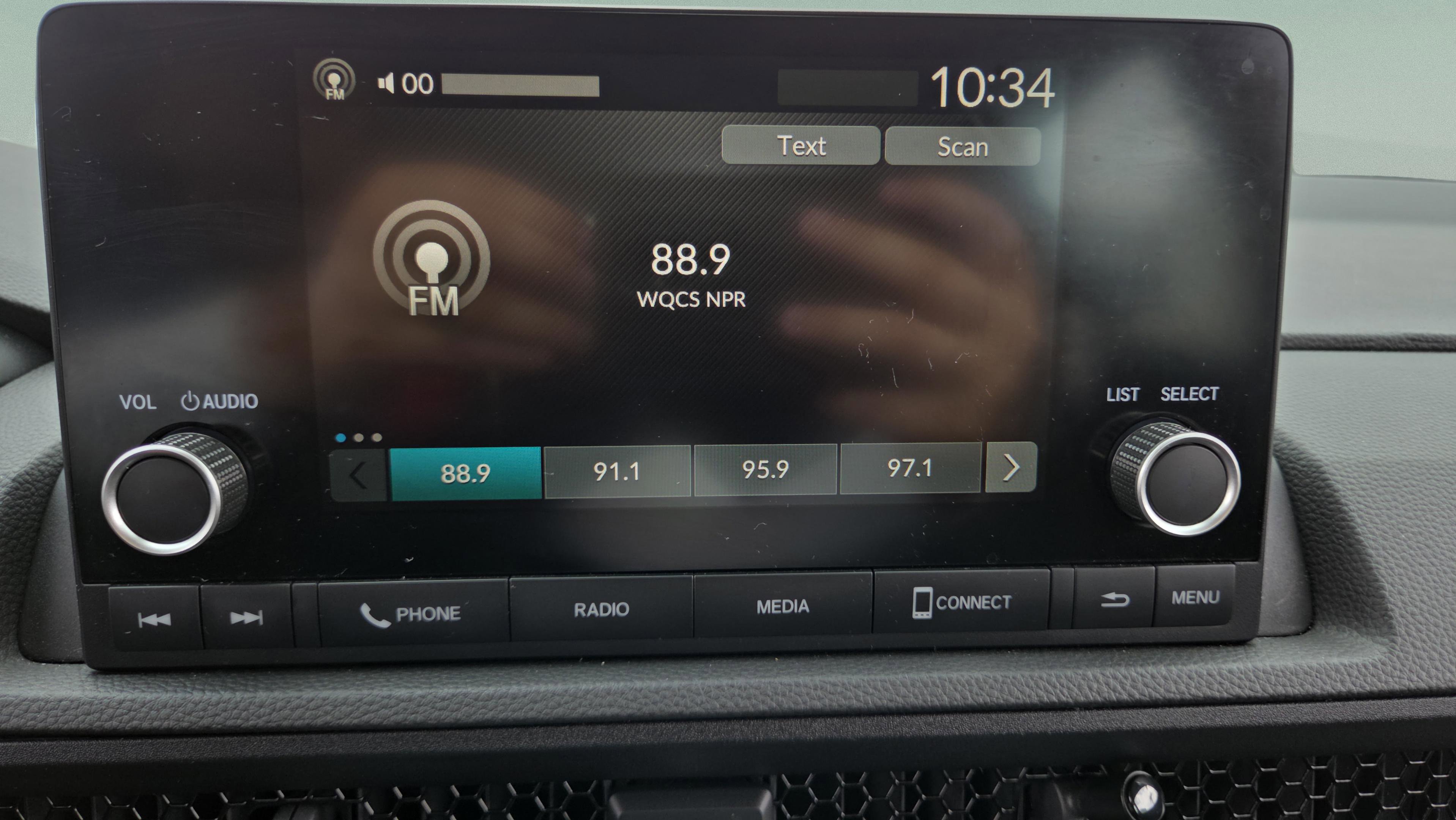 Used 2023 Honda CR-V LX image 28