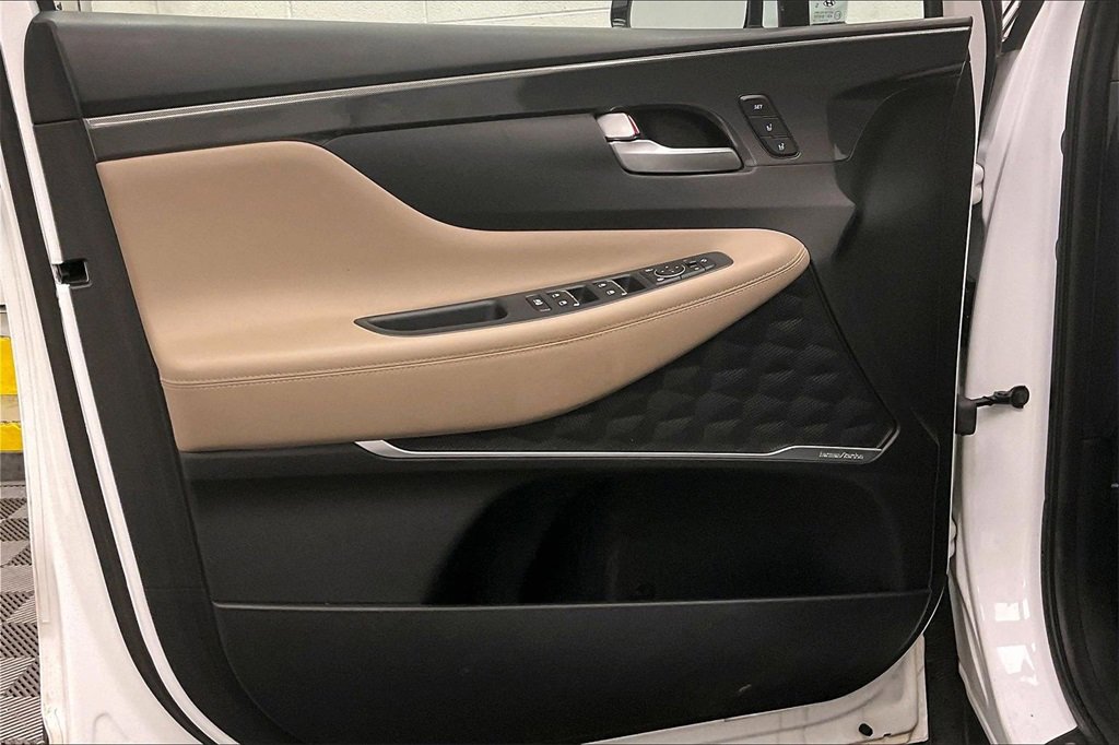 Used 2021 Hyundai Santa Fe Limited w/ Cargo Package image 24