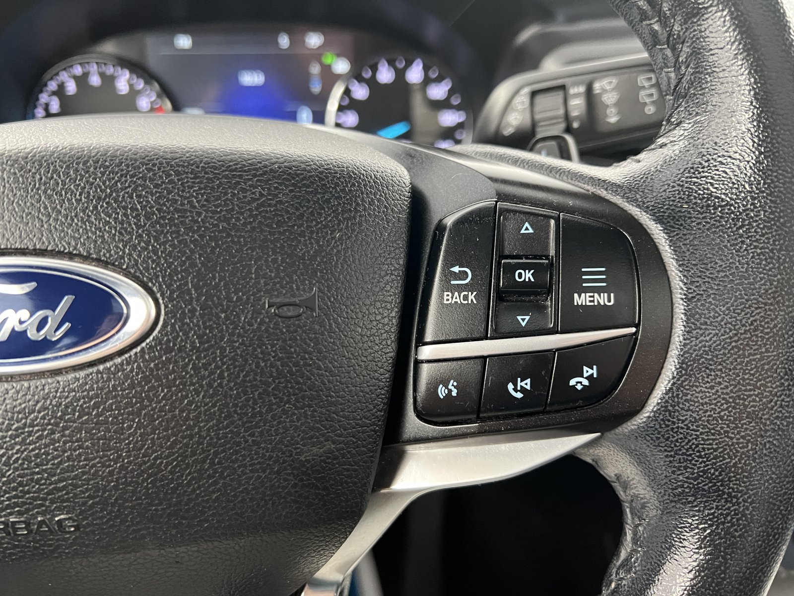 Used 2020 Ford Explorer Limited AWD/4WD image 28