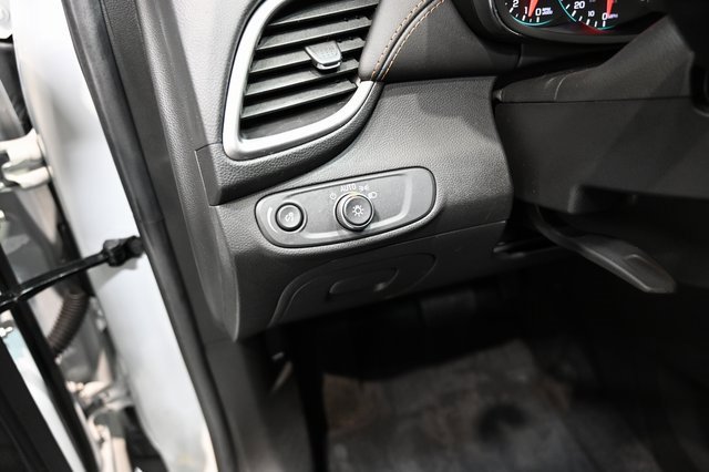 Used 2022 Chevrolet Trax LT w/ Driver Confidence Package image 23