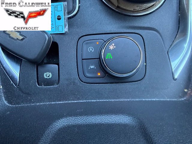 Used 2023 Chevrolet Traverse LT FWD image 15