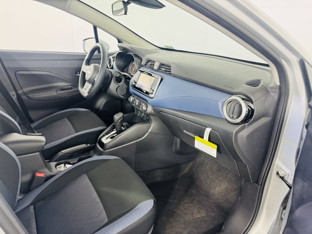 Used 2025 Nissan Versa SV w/ Trunk Package FWD image 23