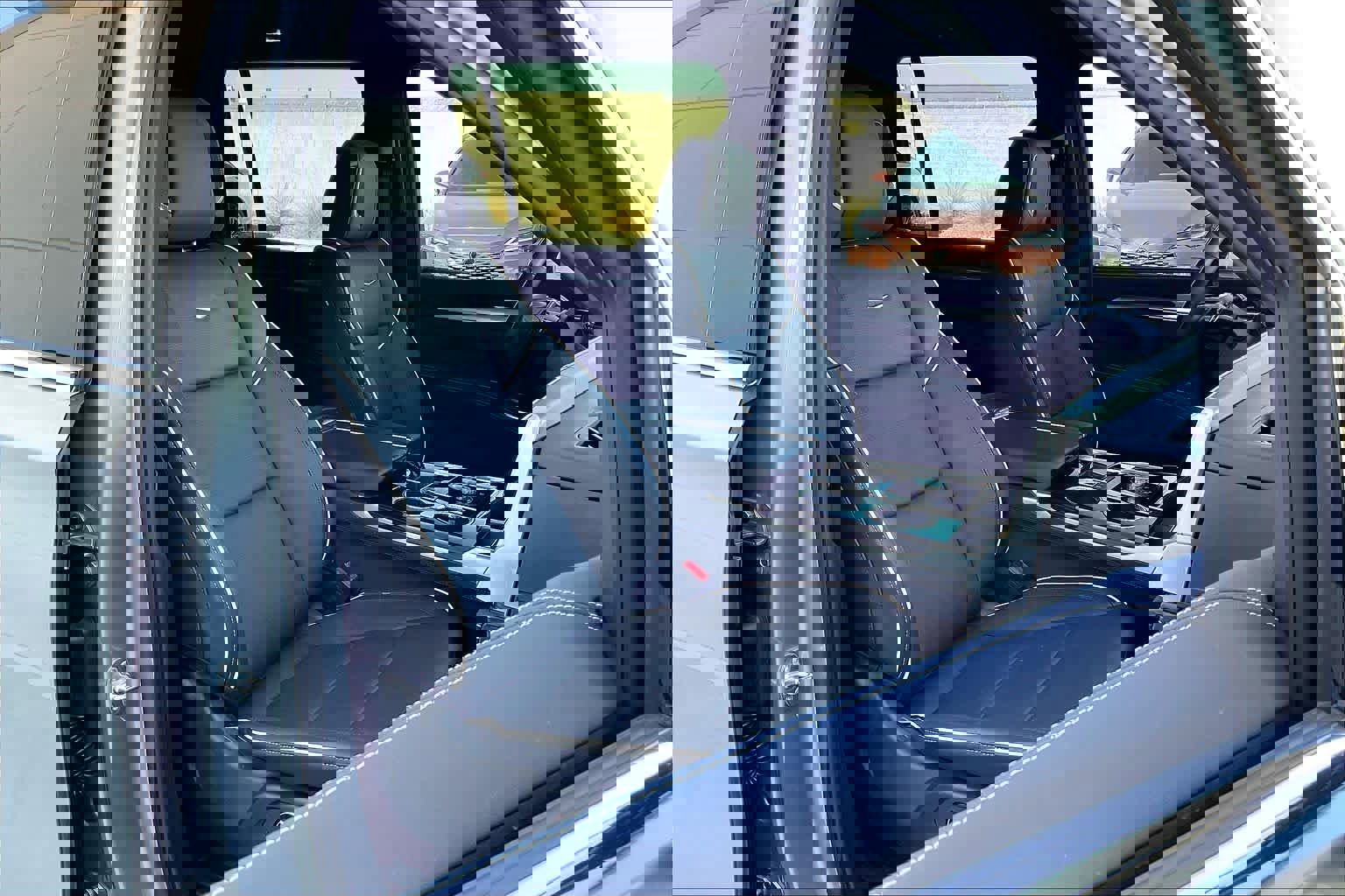 Used 2025 Cadillac Escalade ESV Premium Luxury w/ LPO, Floor Liner Package image 9