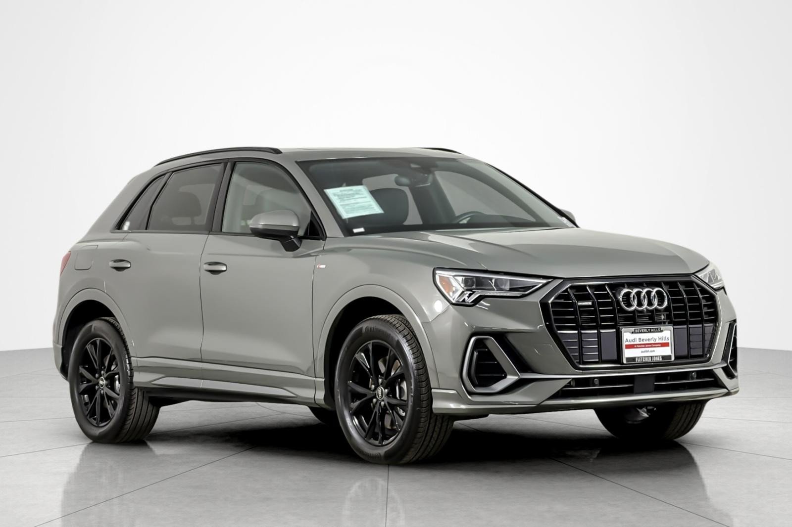 Used 2023 Audi Q3 2.0T Premium Plus w/ Premium Plus Package AWD/4WD image 7