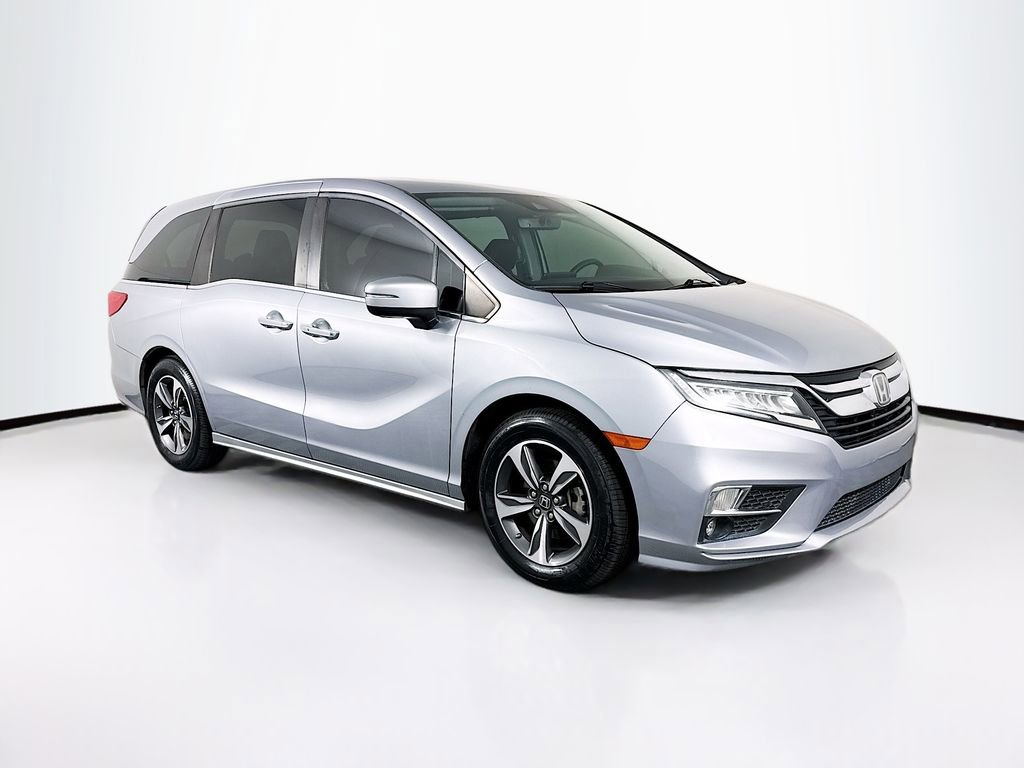 Certified 2018 Honda Odyssey Touring image 3